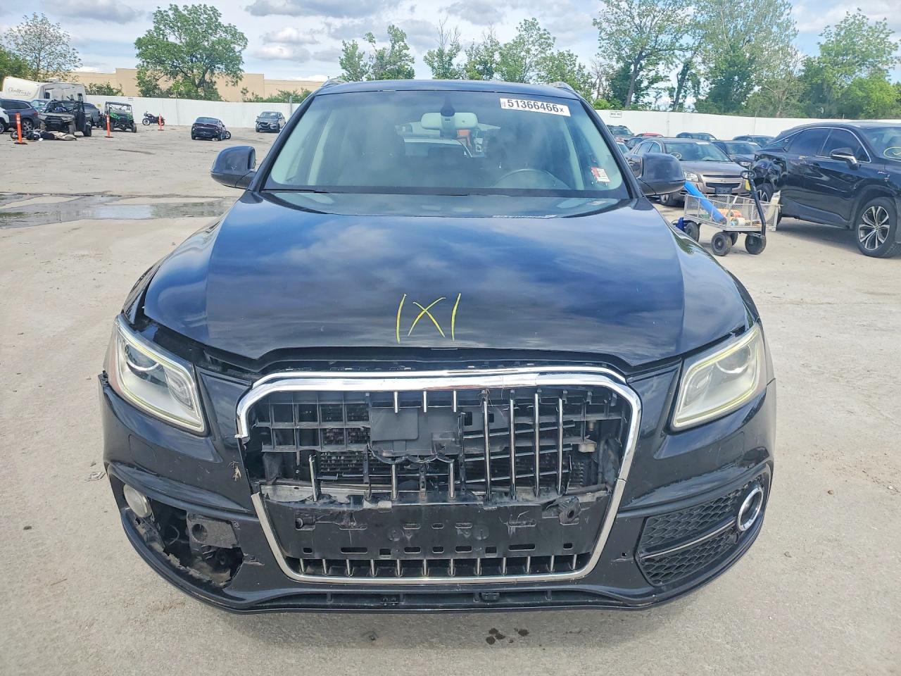 2013 AUDI Q5 Premium Plus