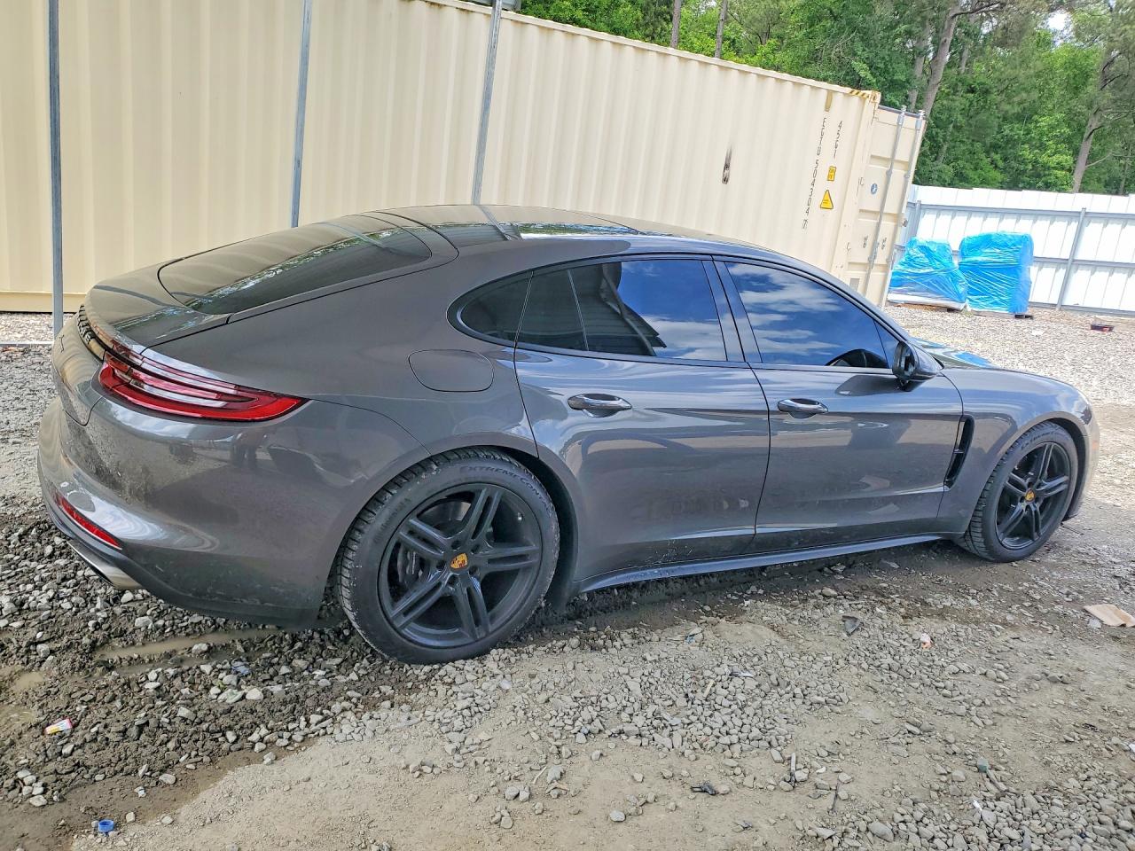 2018 PORSCHE PANAMERA Base / 4
