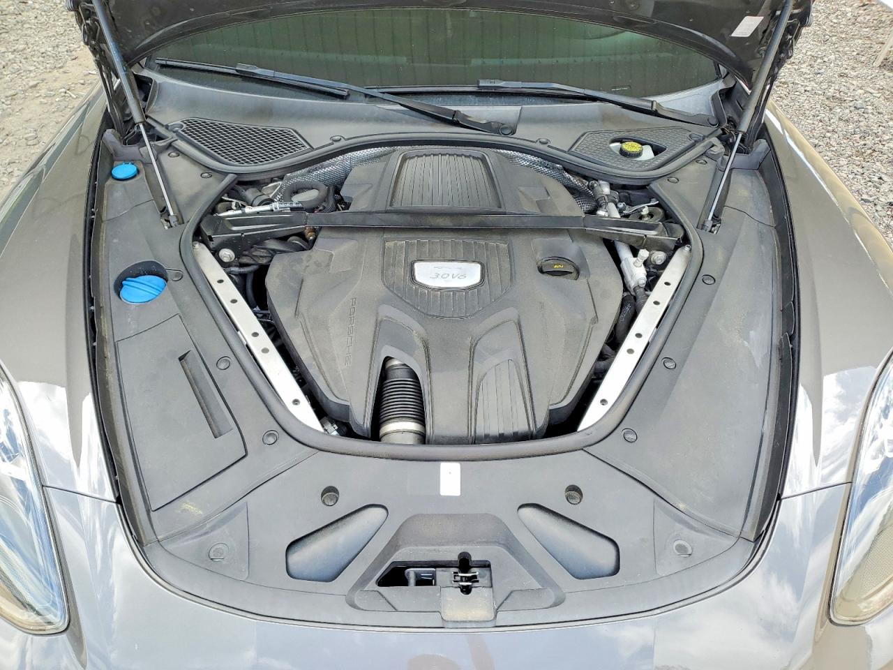 2018 PORSCHE PANAMERA Base / 4