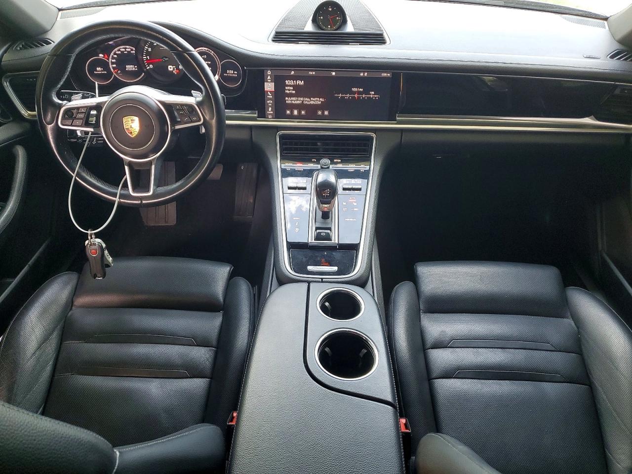 2018 PORSCHE PANAMERA Base / 4