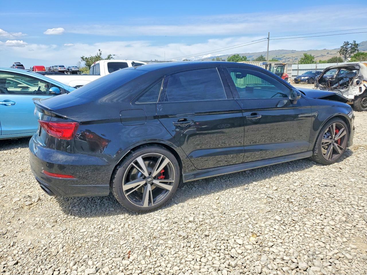 2019 AUDI RS3