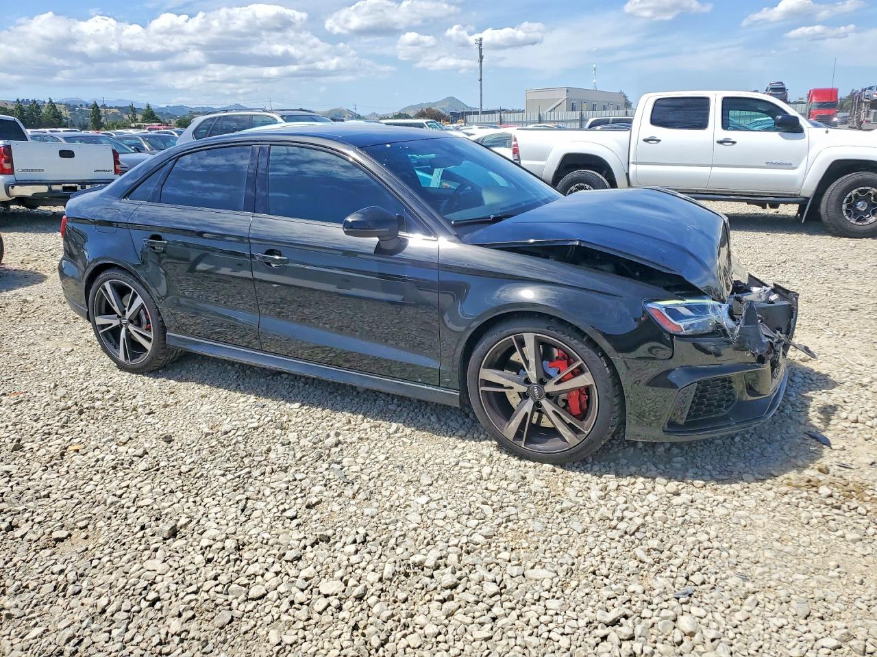 2019 AUDI RS3