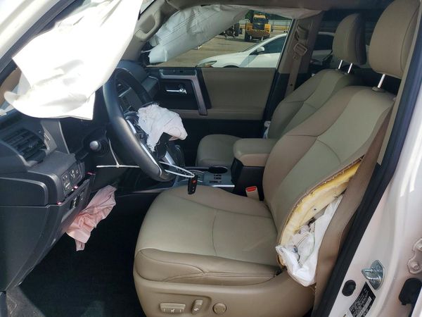 2022 TOYOTA 4RUNNER SR5 Prem