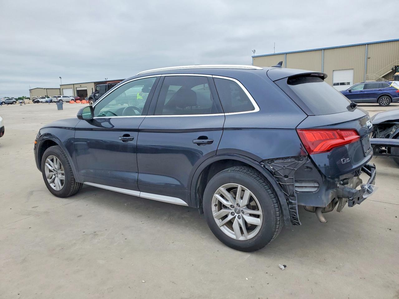 2020 AUDI Q5 quattro Premium