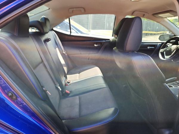 2017 TOYOTA COROLLA