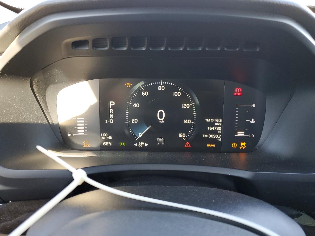 2019 VOLVO XC90 Momentum