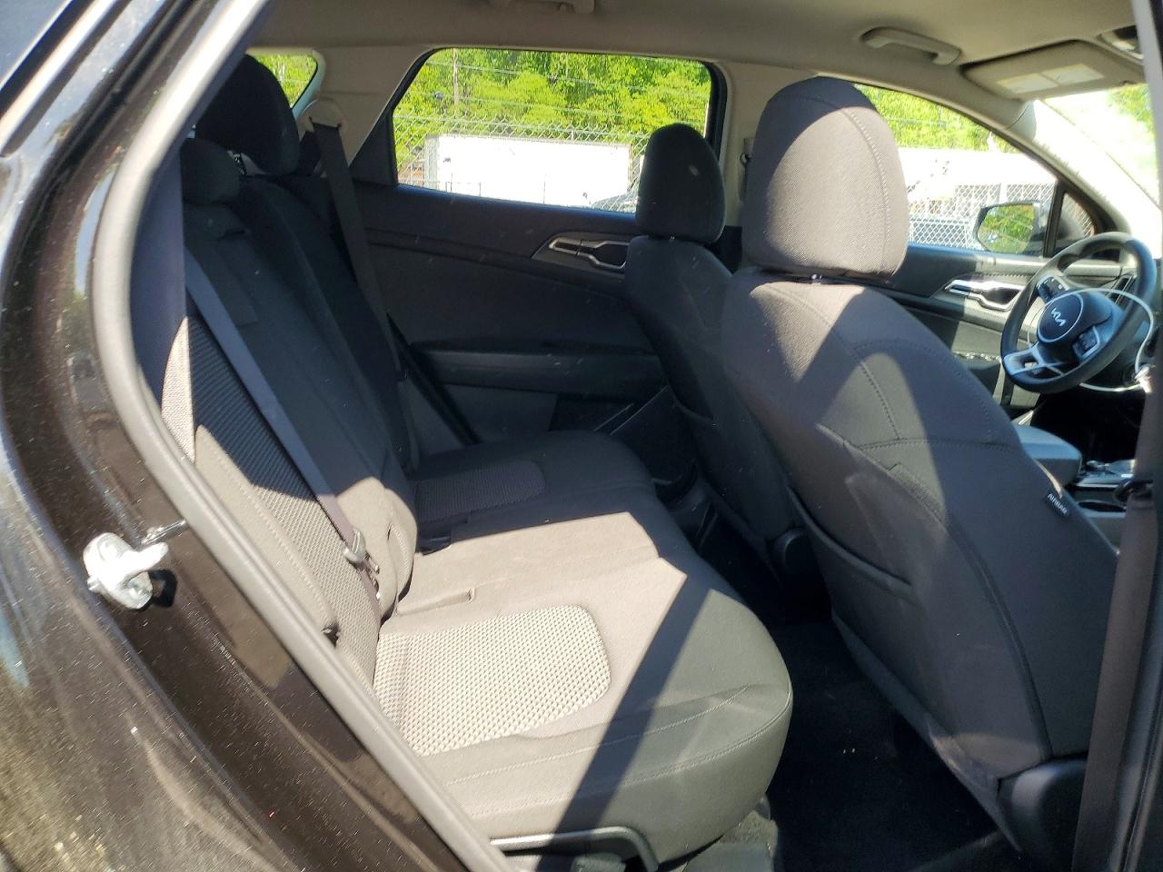 2024 KIA SPORTAGE LX