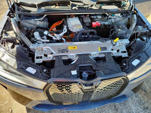 2023 BMW IX xDrive50i — Engine bay