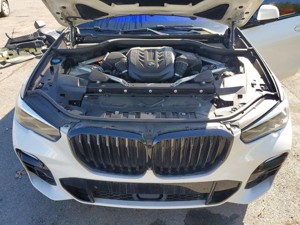 2020 BMW X5 M50i