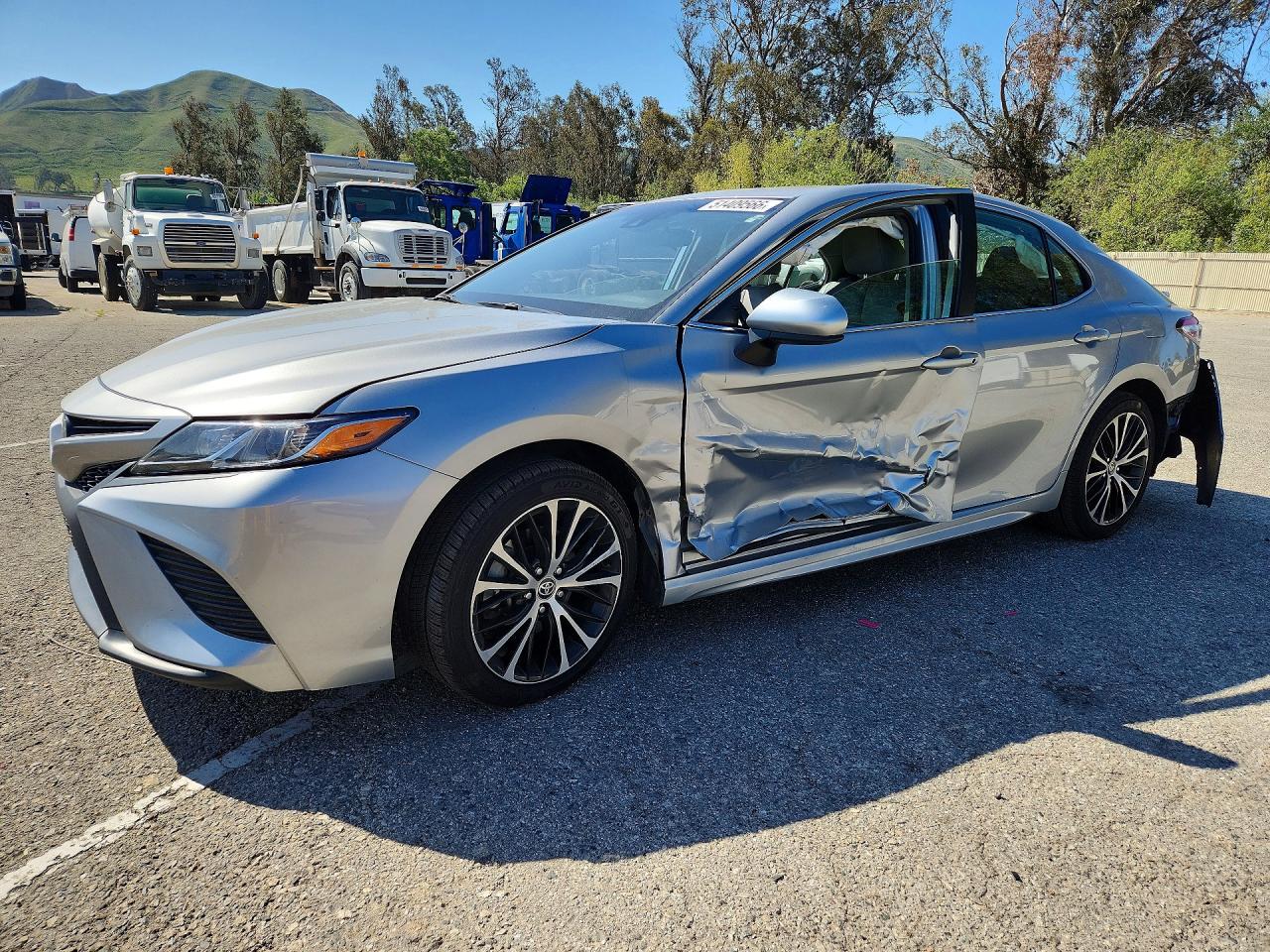 2021 TOYOTA CAMRY SE — Front 3/4