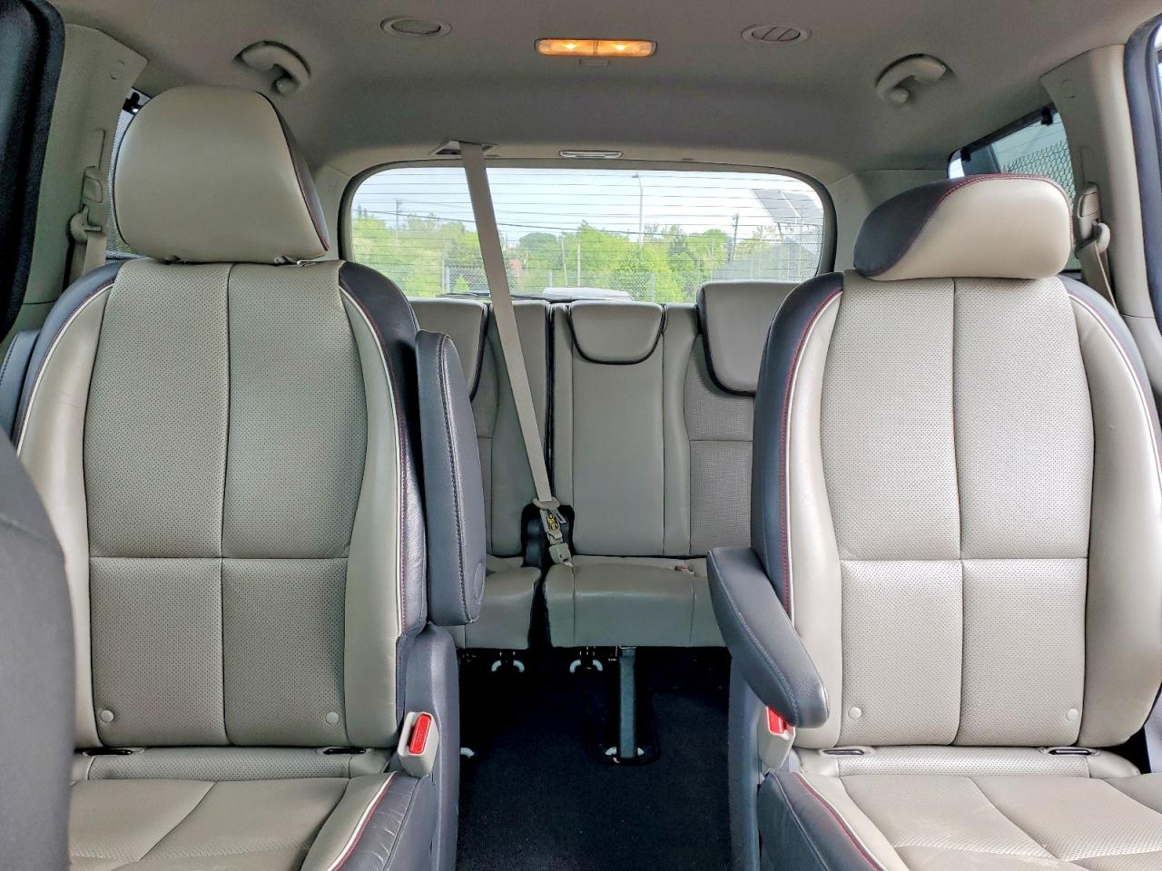 2016 KIA SEDONA EX - Middle level