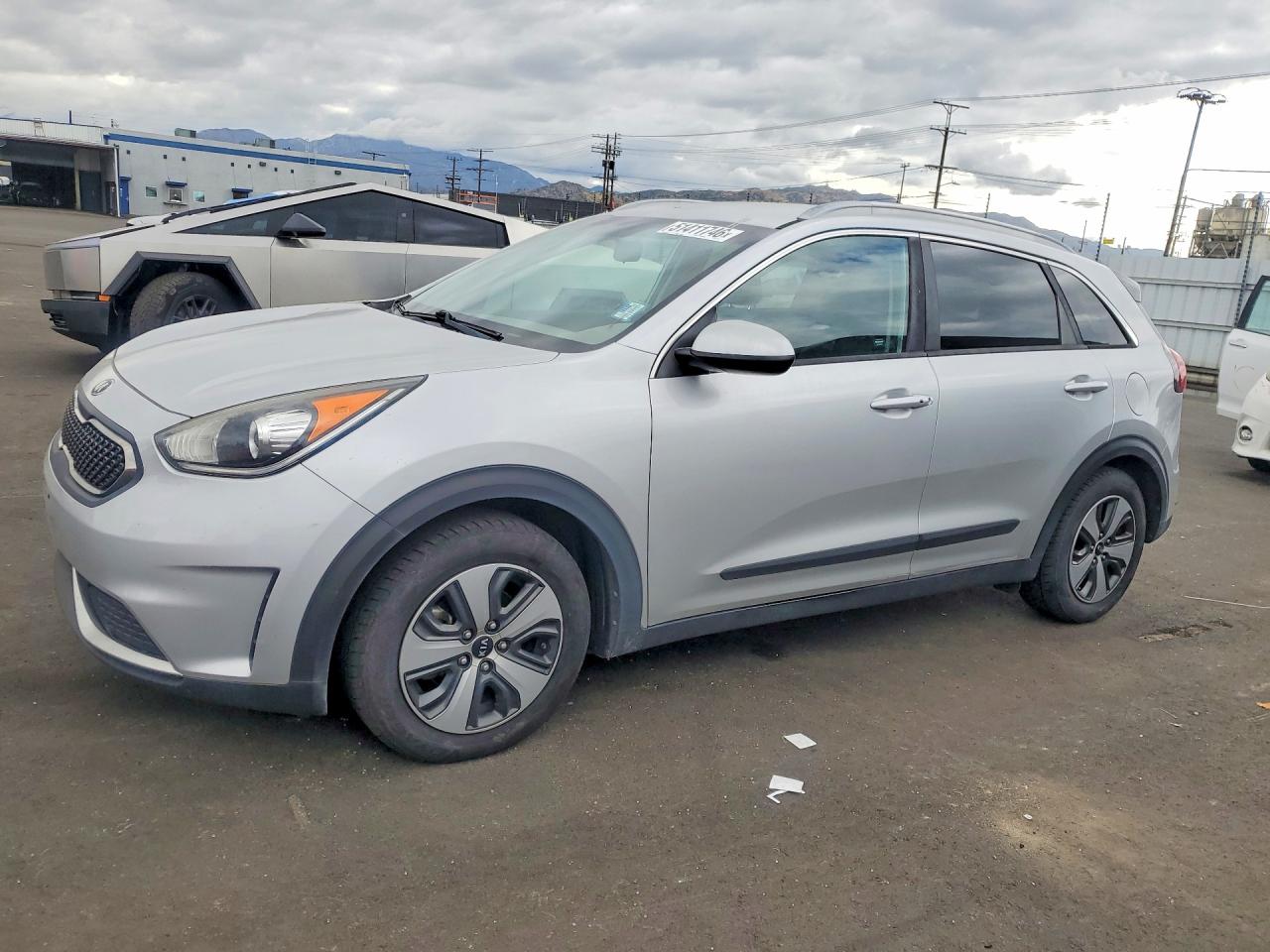 2017 KIA NIRO FE / LX / LX Tech