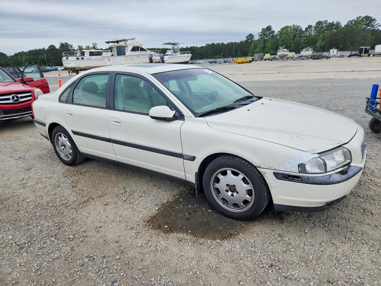 2001 VOLVO S80