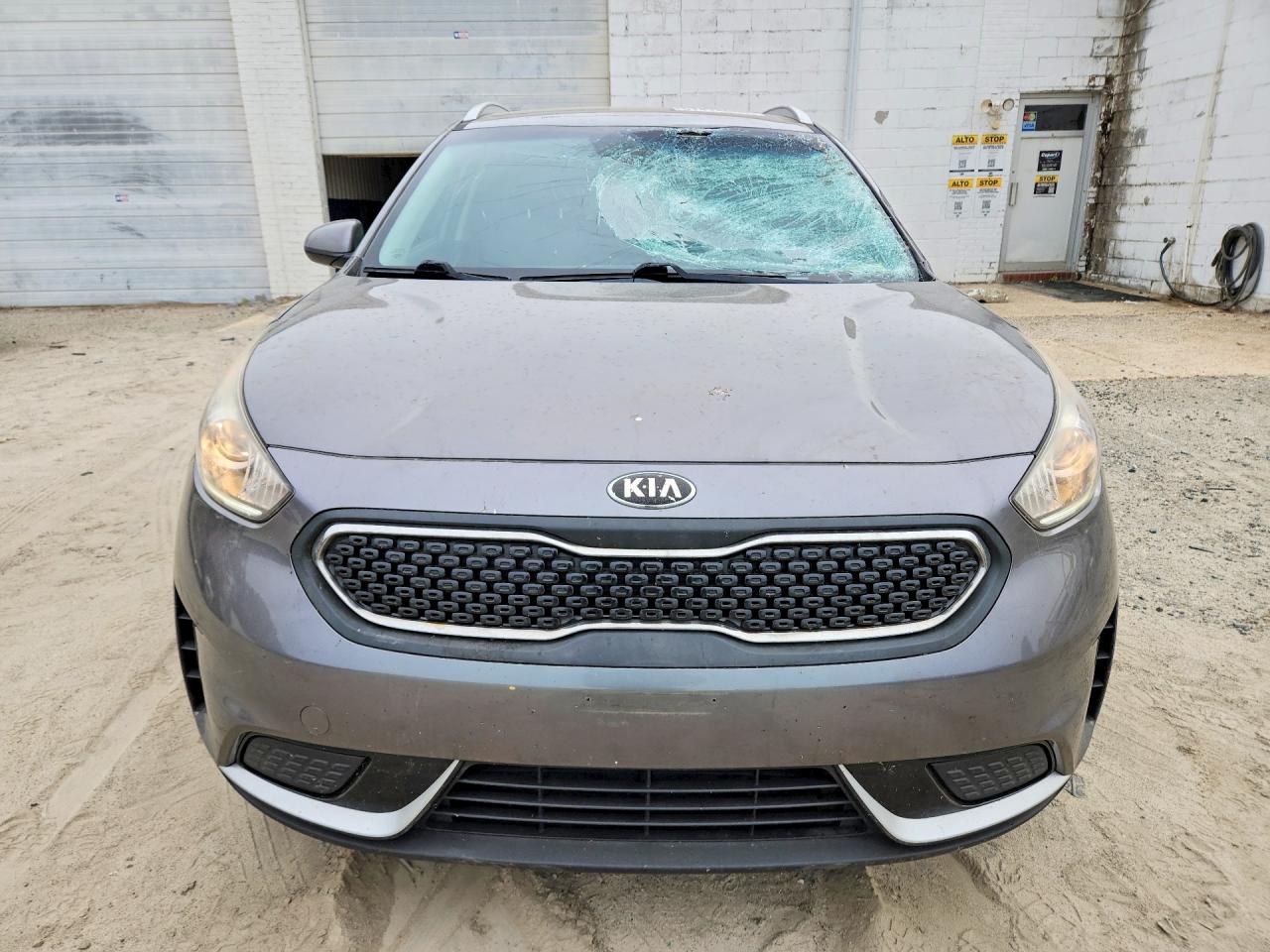 2017 KIA NIRO FE / LX / LX Tech