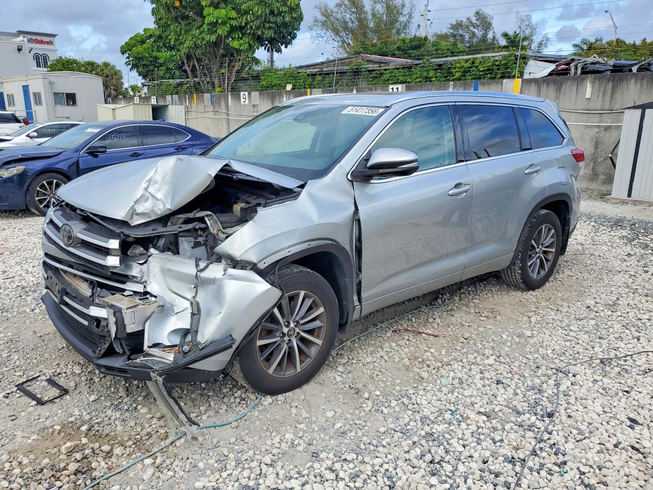 2017 TOYOTA HIGHLANDER SE/XLE