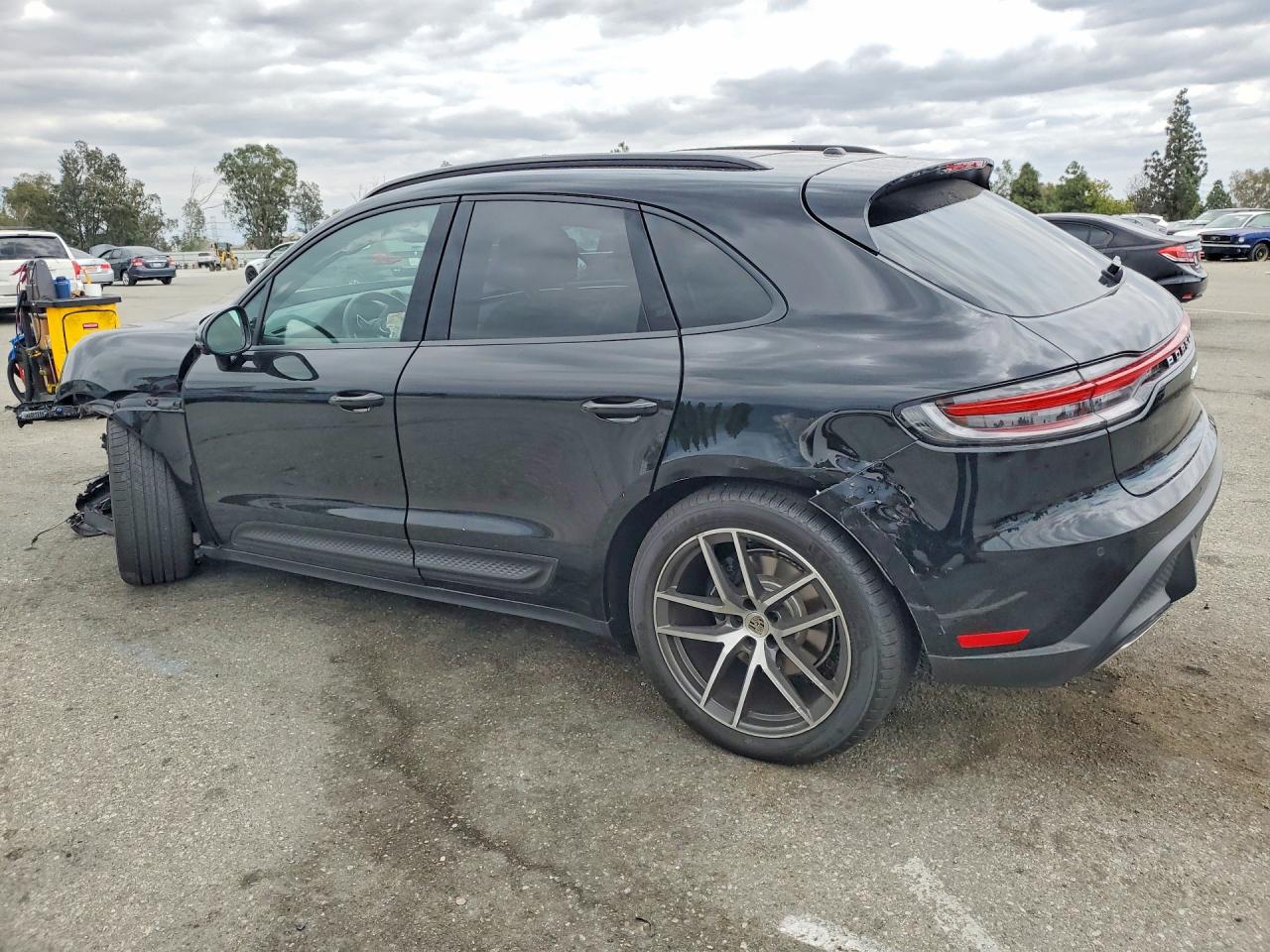 2025 PORSCHE MACAN Macan, Macan T