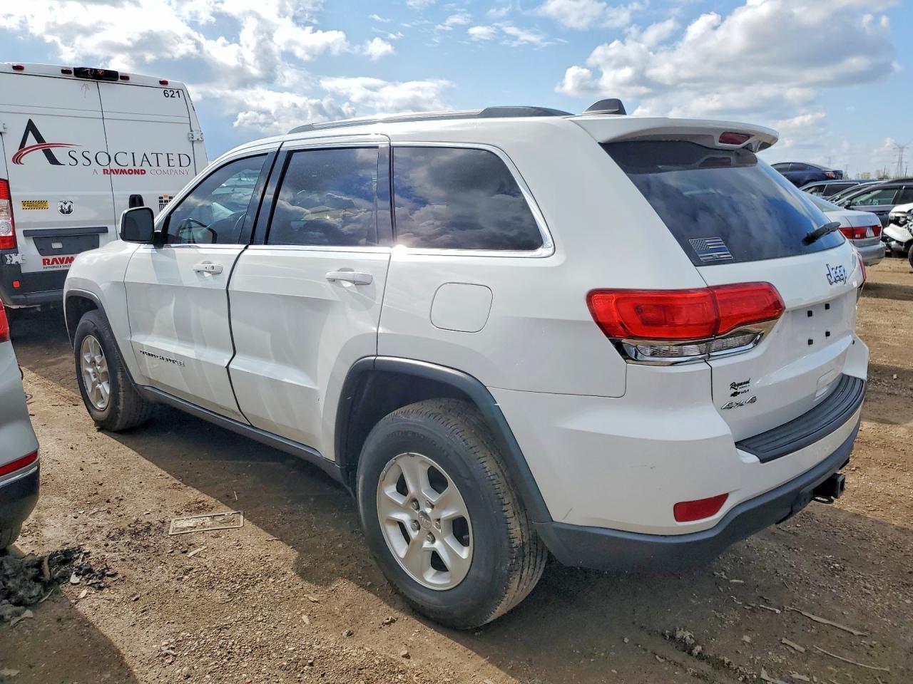 2015 JEEP GRAND CHEROKEE LAREDO 4X4