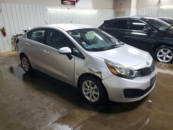 2015 KIA RIO GL - Middle-low