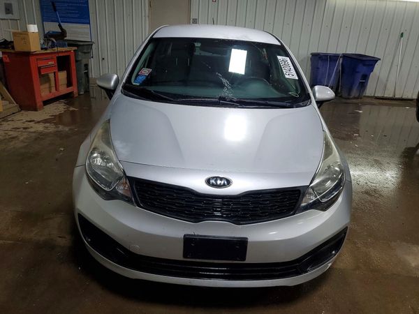 2015 KIA RIO GL - Middle-low