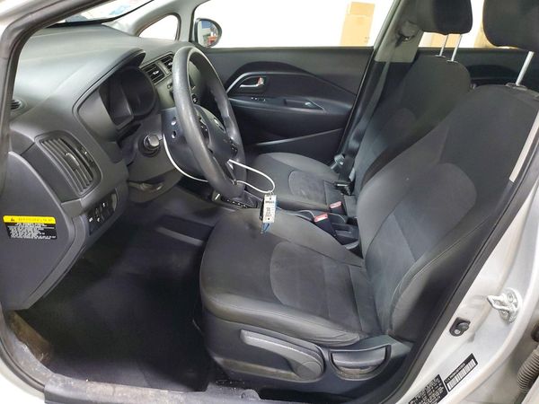 2015 KIA RIO GL - Middle-low