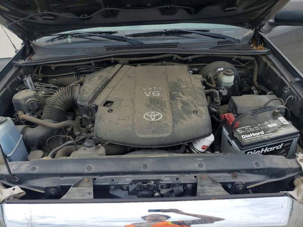 2012 TOYOTA TACOMA
