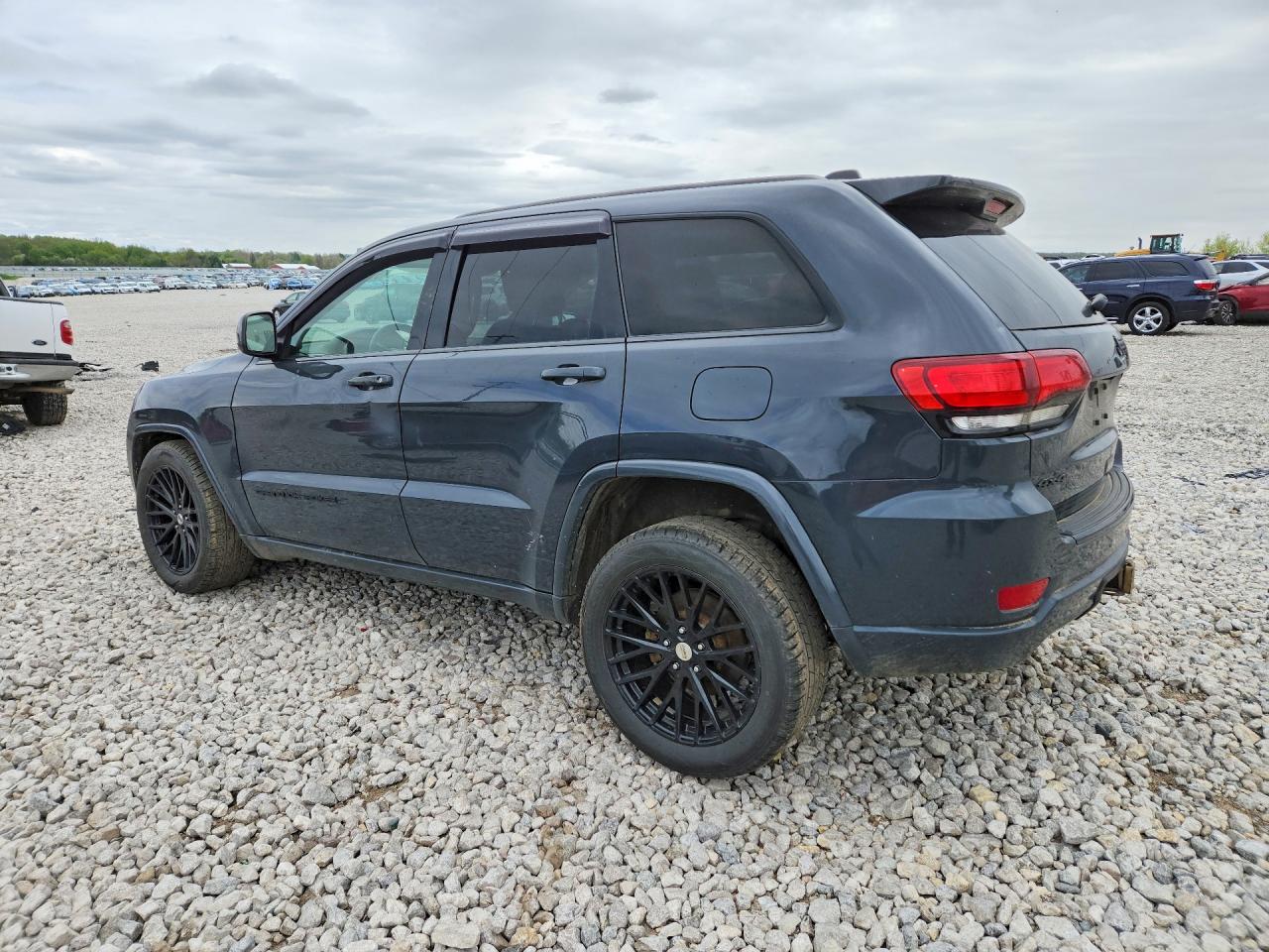 2017 JEEP GRAND CHEROKEE LAREDO 4X4