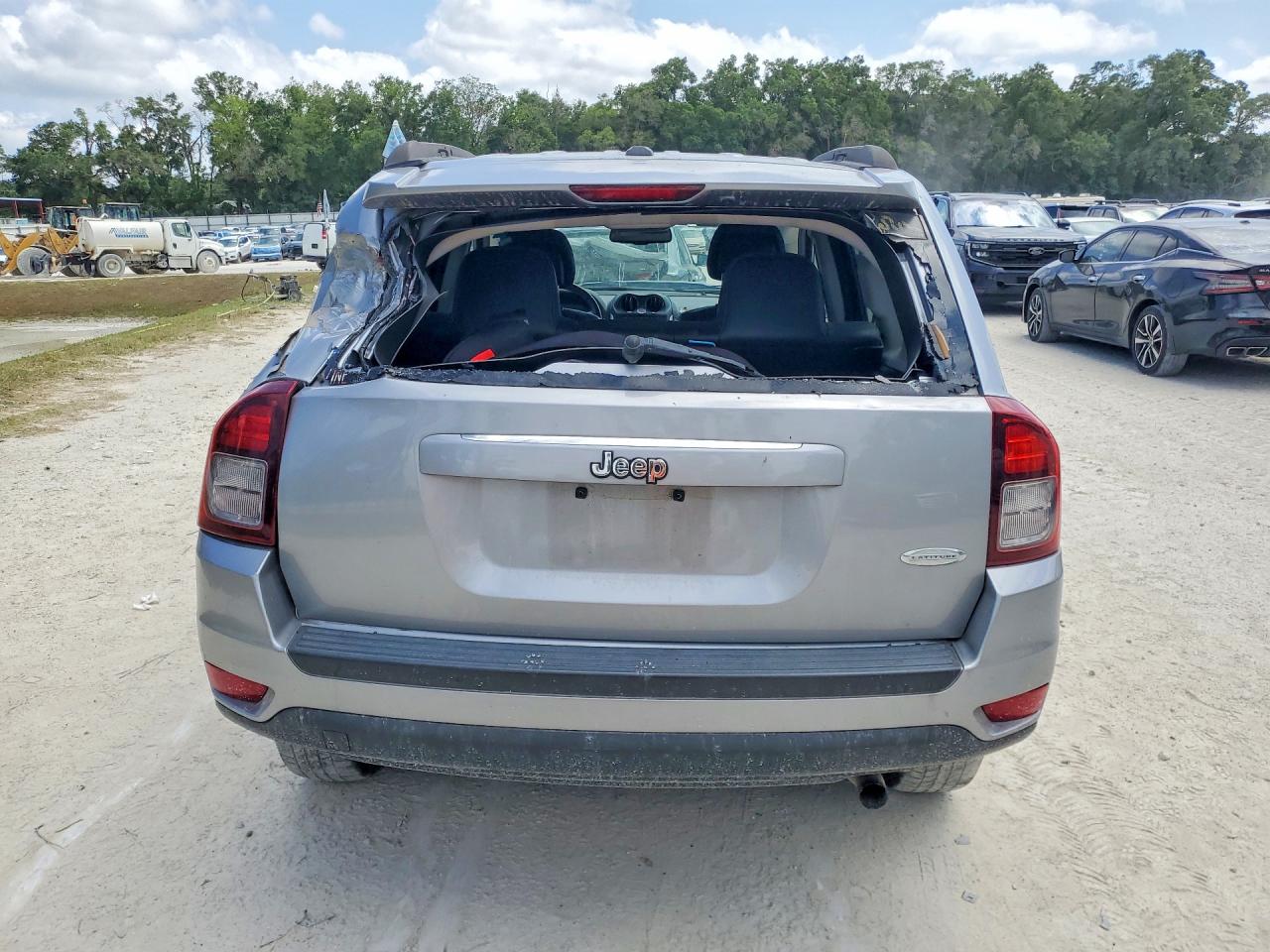 2017 JEEP COMPASS LATITUDE FWD