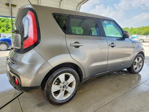 2019 KIA SOUL Base