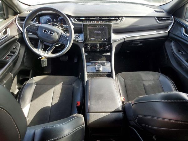 2023 JEEP GRAND CHEROKEE LAREDO 4X4