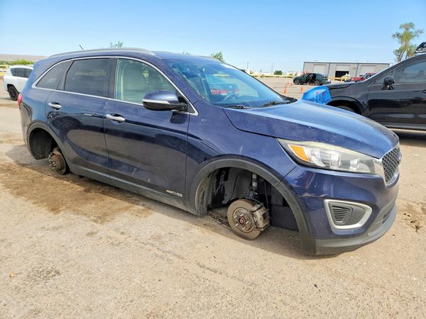 2017 KIA SORENTO L, LX