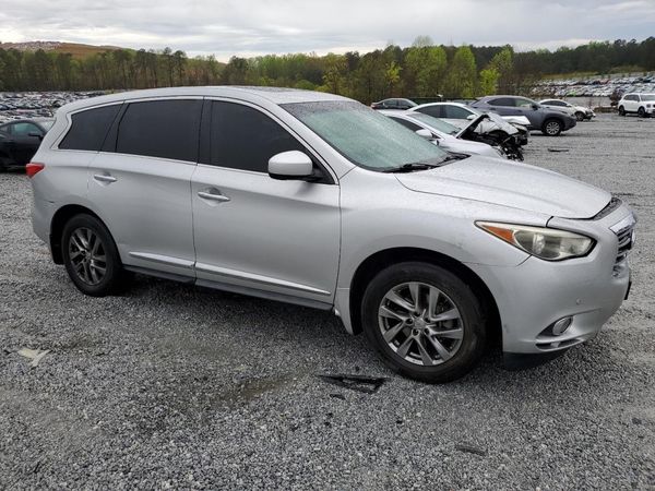 2013 INFINITI JX35 — Passenger 3/4