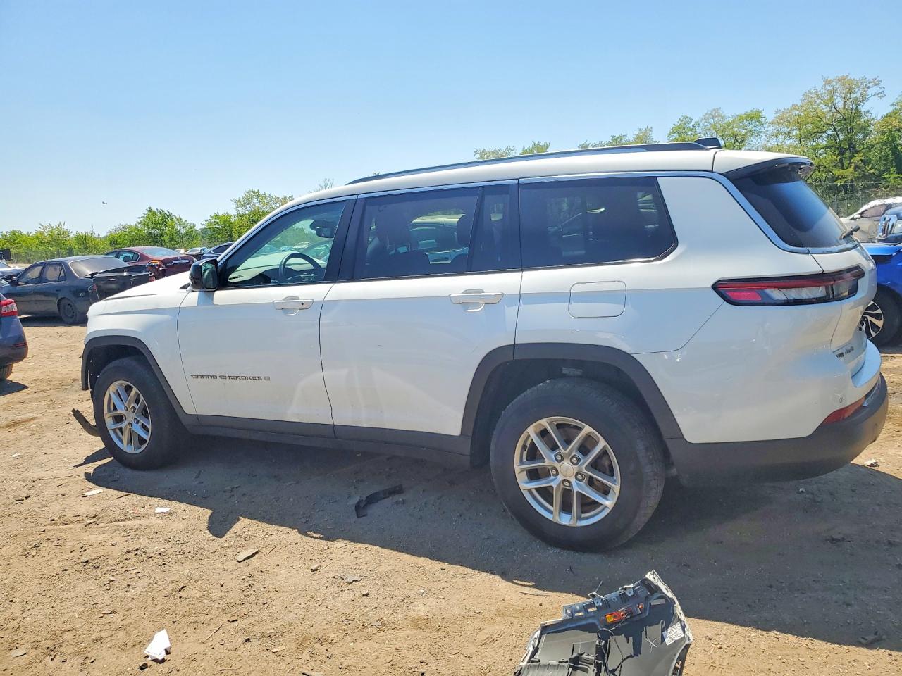 2022 JEEP GRAND CHEROKEE L LAREDO 4X4