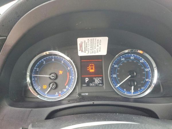 2018 TOYOTA COROLLA