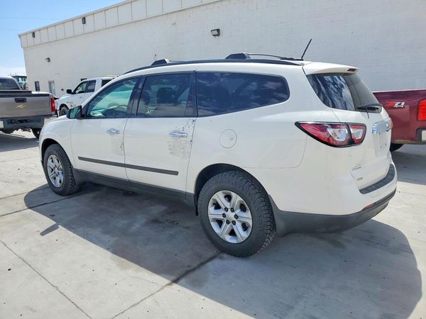 2014 CHEVROLET TRAVERSE LS