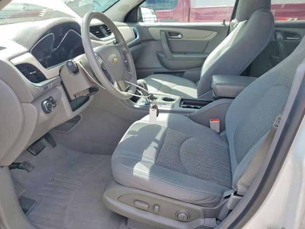 2014 CHEVROLET TRAVERSE LS