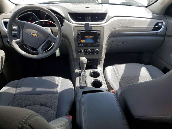 2014 CHEVROLET TRAVERSE LS