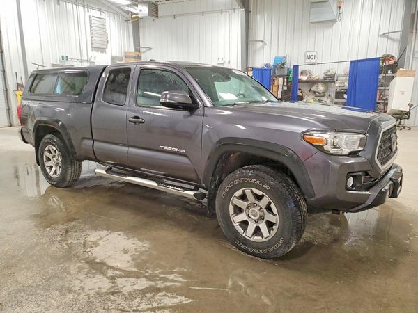 2018 TOYOTA TACOMA
