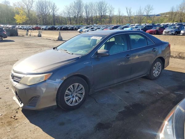 2014 TOYOTA CAMRY SOLA — DSFA — Front 3/4