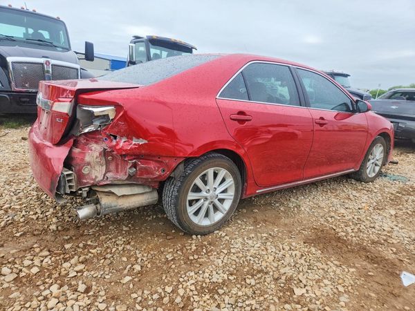 2013 TOYOTA CAMRY