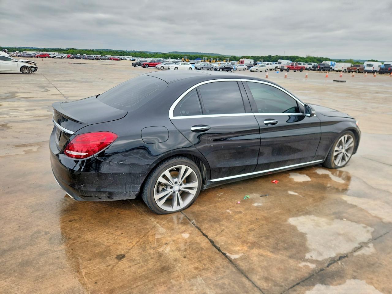 2016 MERCEDES-BENZ C C300