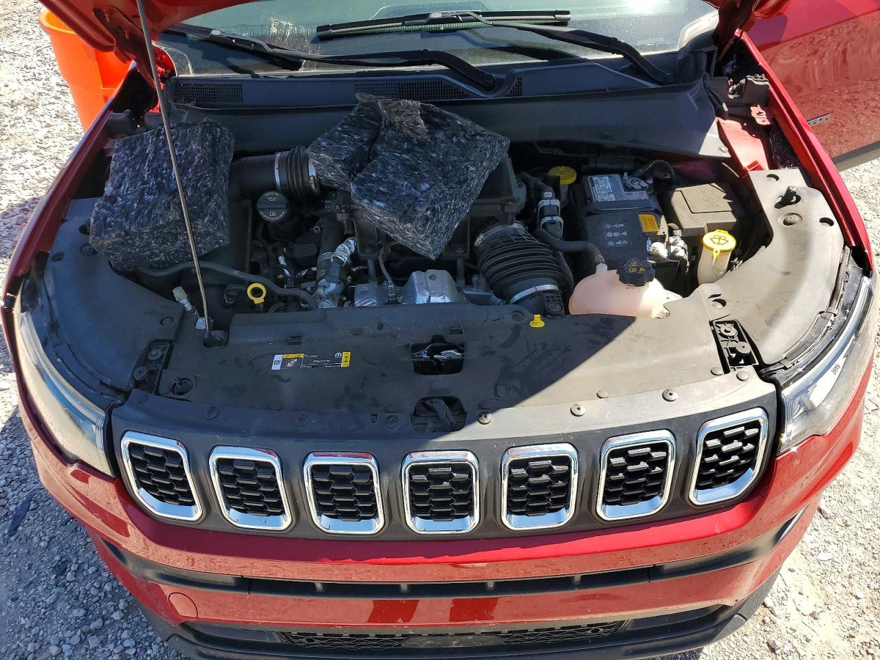 2025 JEEP COMPASS North, Latitude