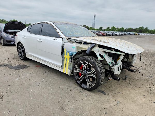 2019 KIA STINGER GT1