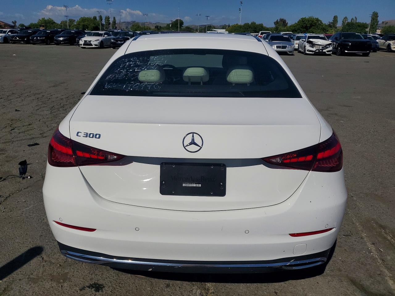 2024 MERCEDES-BENZ C C300