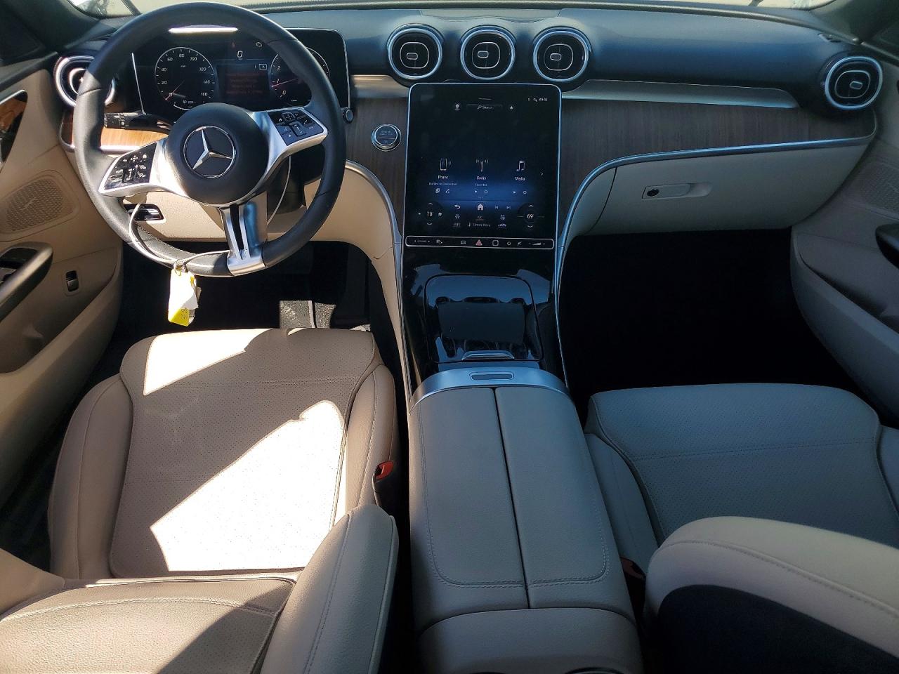2024 MERCEDES-BENZ C C300