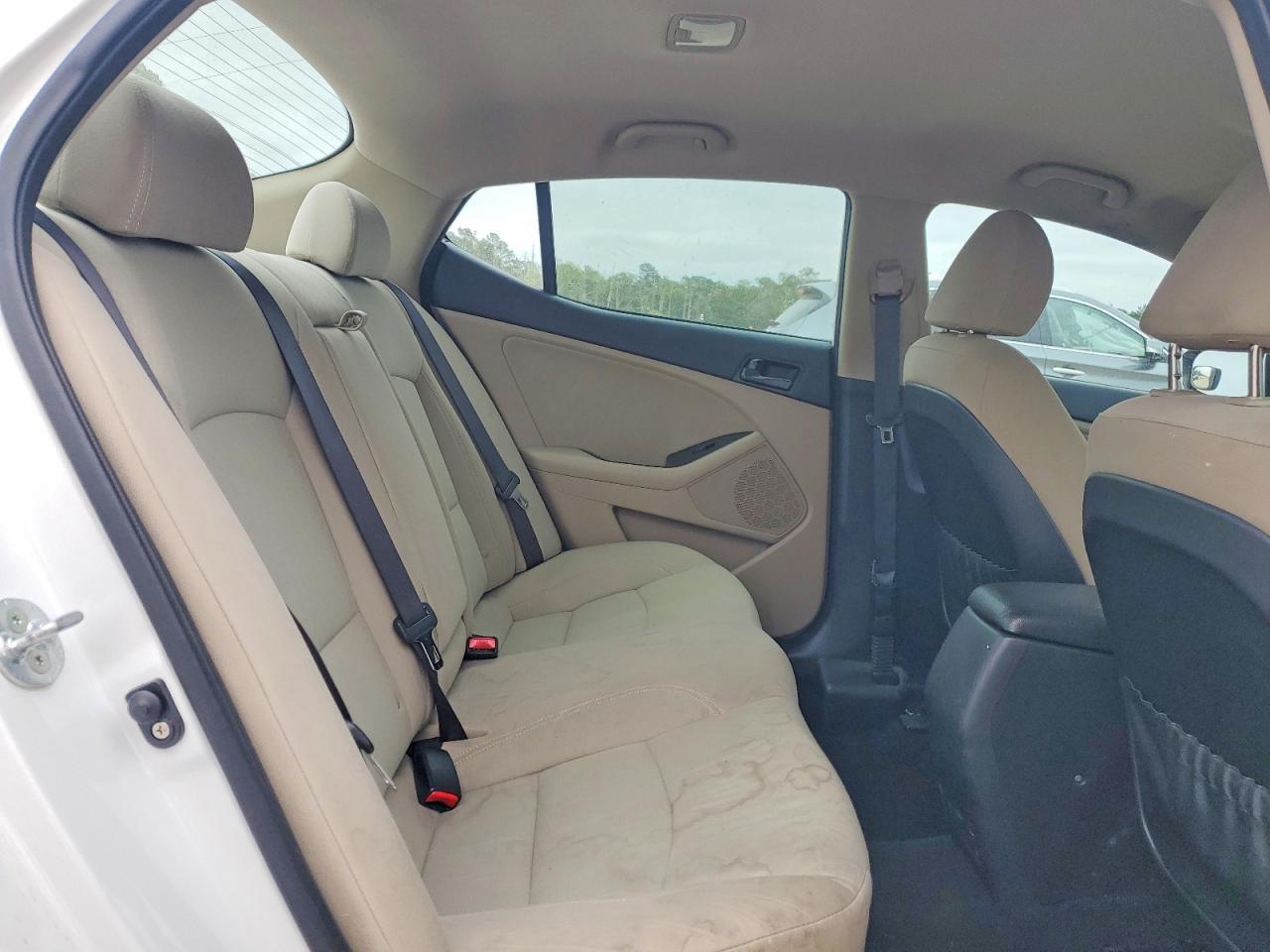 2015 KIA OPTIMA GL - Middle-low