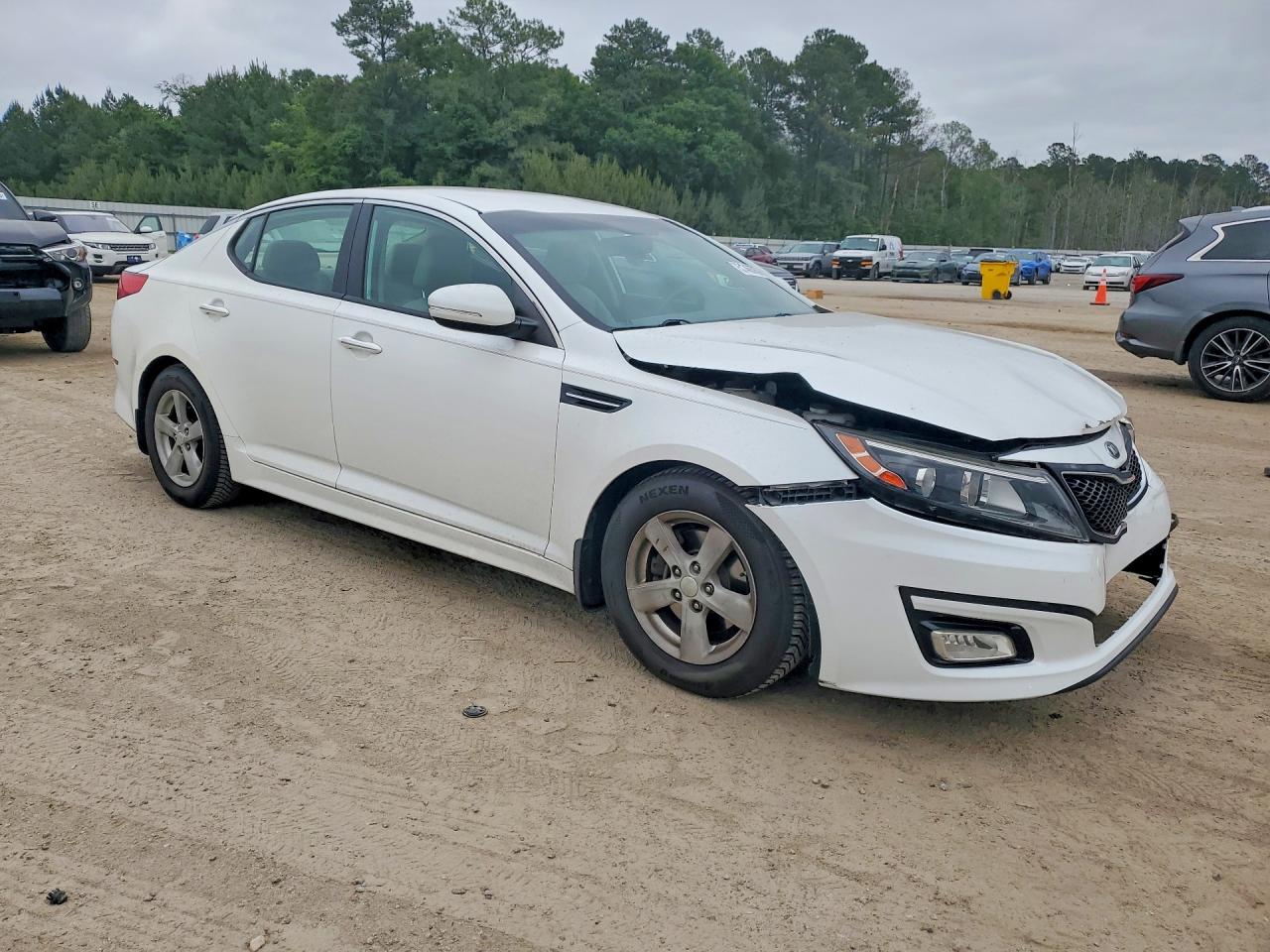 2015 KIA OPTIMA GL - Middle-low