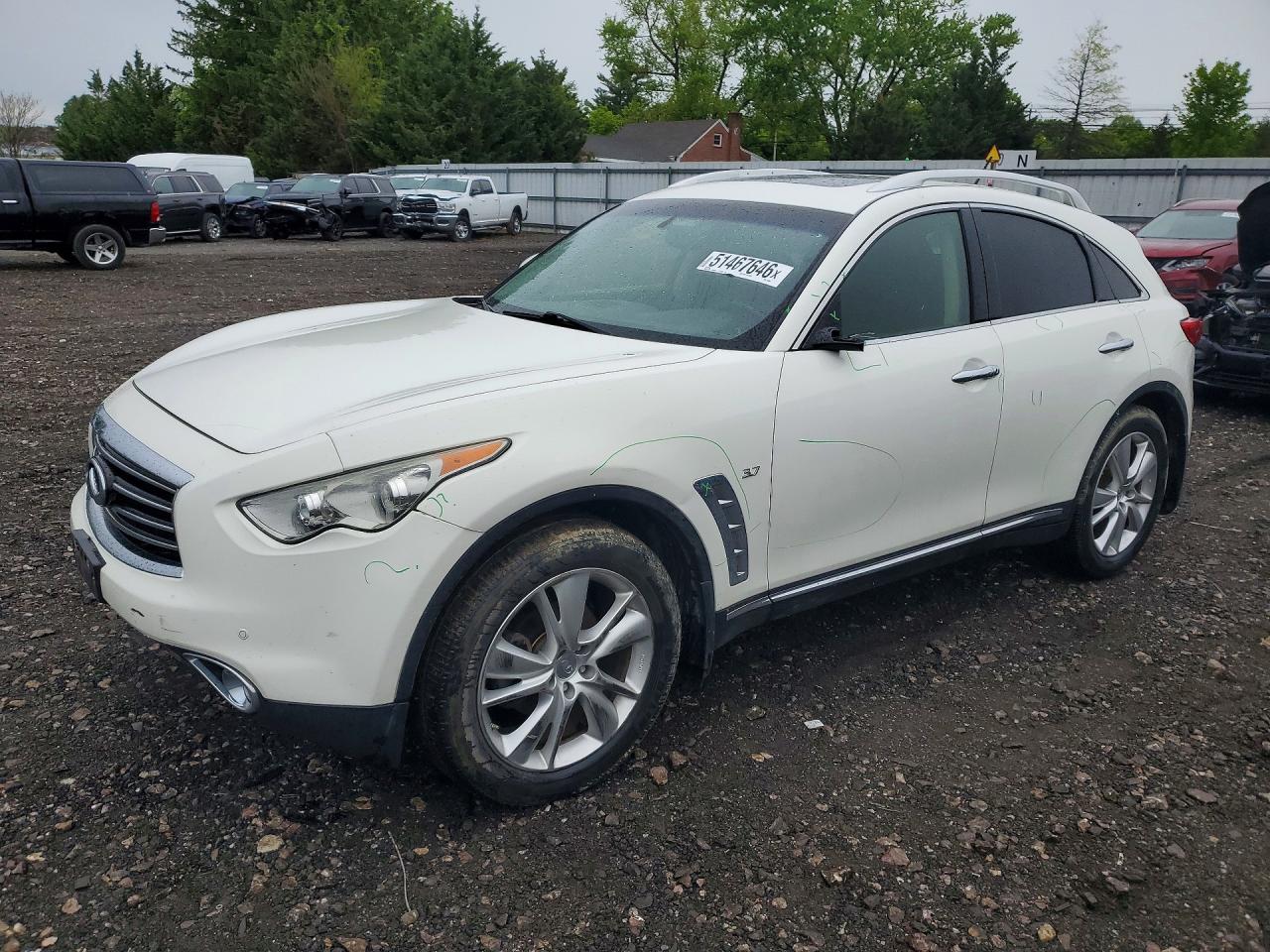 2016 INFINITI QX70