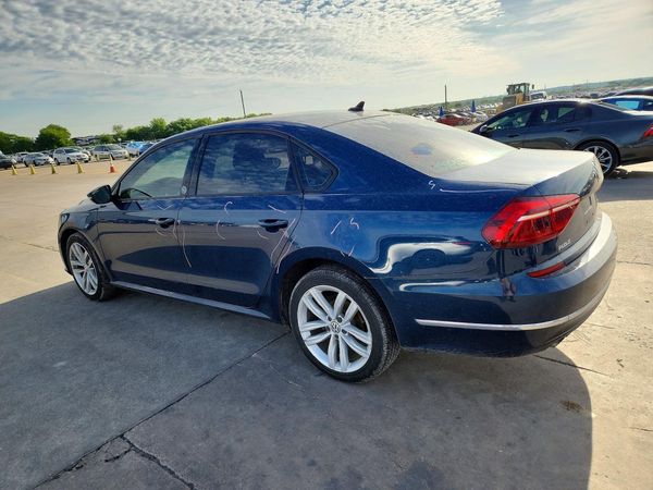 2019 VOLKSWAGEN PASSAT Wolfsburg