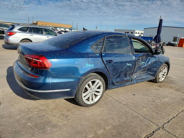 2019 VOLKSWAGEN PASSAT Wolfsburg