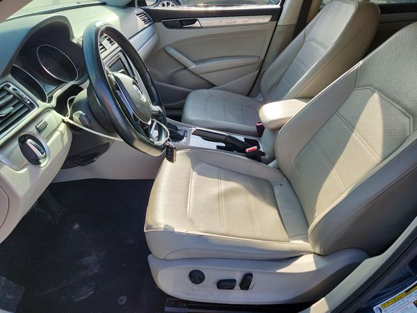 2019 VOLKSWAGEN PASSAT Wolfsburg